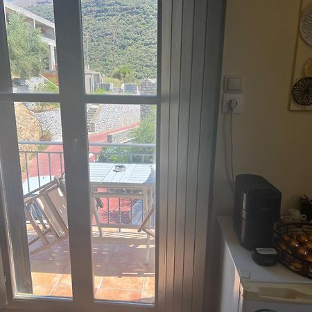 Onar Mani Suites Neo Oitilo Bagian luar foto