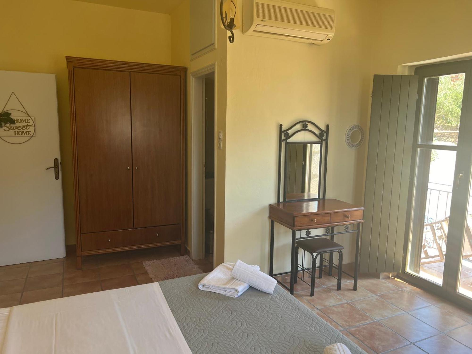 Onar Mani Suites Neo Oitilo Bagian luar foto